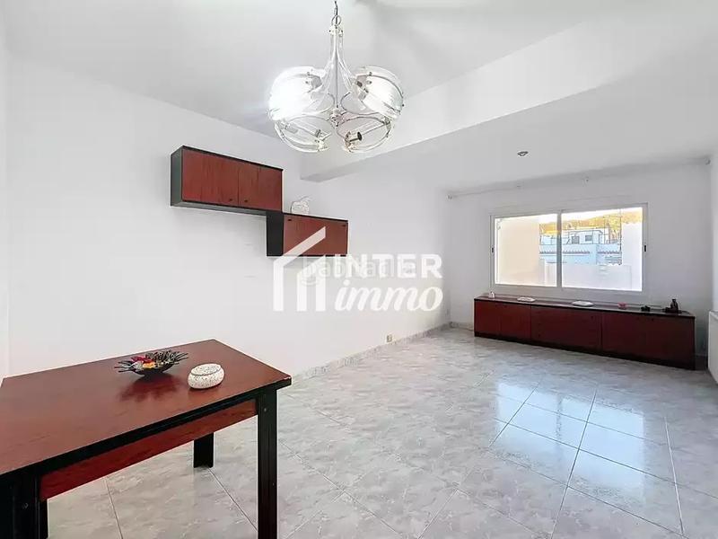 Foto 03f1058b-7b3d-4216-a6d6-2e4c2f398e53. Appartamento in avenida de rhode 181 in Centre Roses