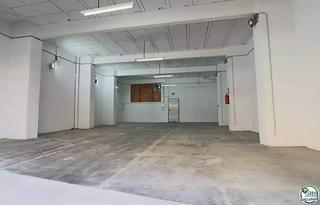 Geschäftsraum in Avenida salvador dali 56. Local en calle principal de 116 m2 en el centro de figueres