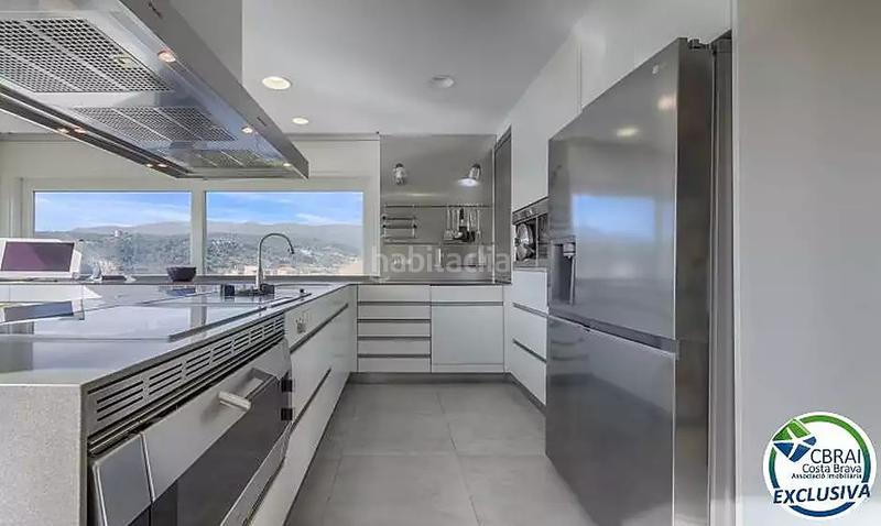 Foto 043fa3dc-b689-47f2-b474-87d8464eafb7. Casa en calle rosselló 8 casa de alto standing en la jonquera lujo entre montañas con piscina privada climatizada y vistas espectaculares en Jonquera (La)