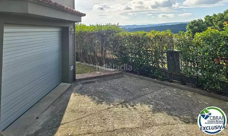 Foto 0e1b60ee-0f59-4cb8-9358-b1db119149b1. Casa en calle rosselló 8 casa de alto standing en la jonquera lujo entre montañas con piscina privada climatizada y vistas espectaculares en Jonquera (La)