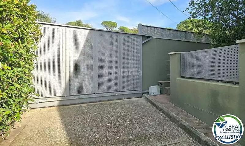 Foto 77c222e3-8167-4f3f-a49d-0e2670679799. Casa en calle rosselló 8 casa de alto standing en la jonquera lujo entre montañas con piscina privada climatizada y vistas espectaculares en Jonquera (La)