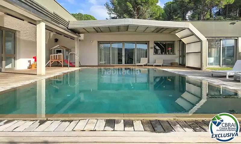 Foto 90a5aeb4-e096-450b-a44b-86f4f8b89b57. Casa en calle rosselló 8 casa de alto standing en la jonquera lujo entre montañas con piscina privada climatizada y vistas espectaculares en Jonquera (La)