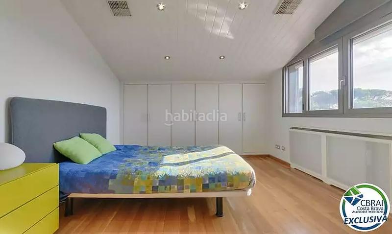 Foto f3aabe52-bfab-4316-b435-d5784892a1ba. Casa en calle rosselló 8 casa de alto standing en la jonquera lujo entre montañas con piscina privada climatizada y vistas espectaculares en Jonquera (La)