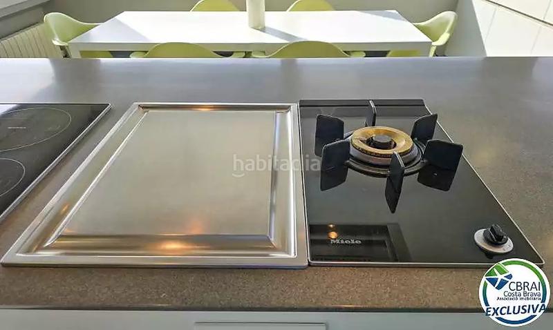 Foto f6fa4559-2c4a-4243-a366-244241bc2517. Casa en calle rosselló 8 casa de alto standing en la jonquera lujo entre montañas con piscina privada climatizada y vistas espectaculares en Jonquera (La)