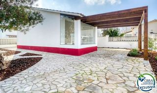 Haus in Calle carlit 35. Acogedora casa totalmente reformada en la zona residencial de ca