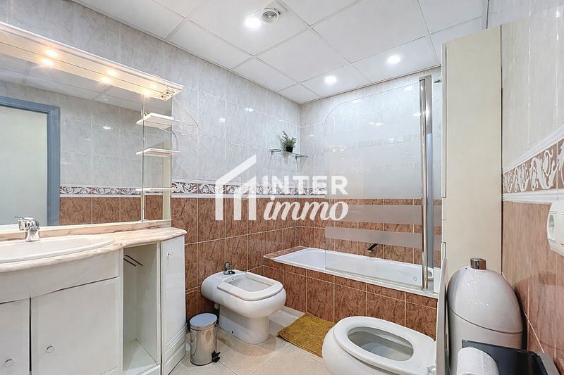 Foto decce5c7-8b57-4915-b2f6-a827837cfc81. Apartament amb calefacció aparcament piscina a Muga - Gran Reserva - Badia Empuriabrava
