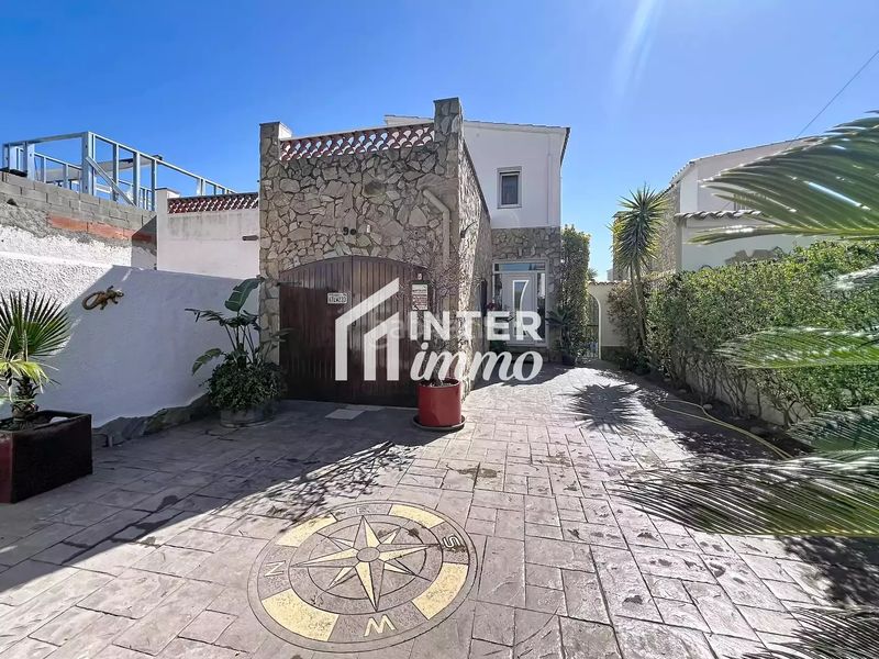 Foto a1f9171e-e0d6-4fb3-99e8-2c591dcbd58c. Casa amb piscina a Tordera - Fluvià - Llobregat Empuriabrava