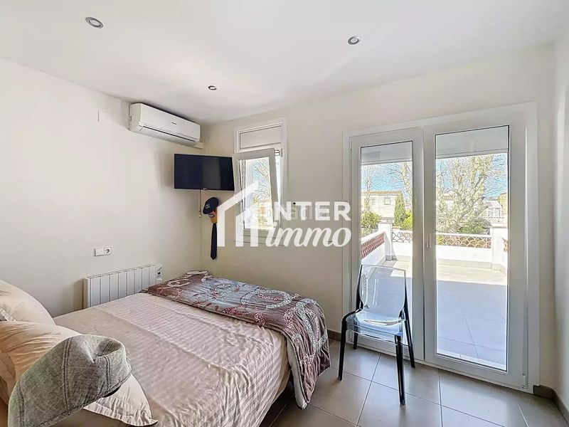 Foto c89ac35f-218d-4a7d-b8a6-e9b0dd4edfe5. Casa amb piscina a Tordera - Fluvià - Llobregat Empuriabrava