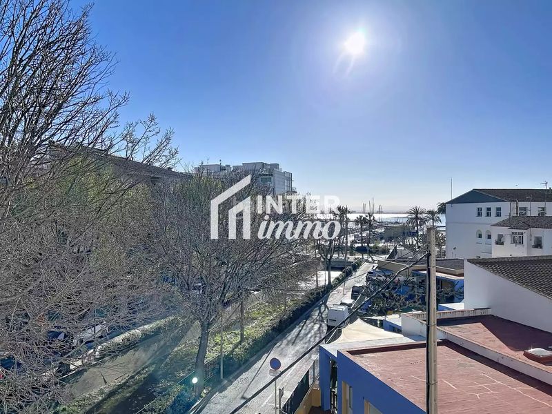 Foto a201408c-163b-45e4-9cef-78ebdb000d71. Apartament a calle de l'arquitecte gaudi 15 a Centre Roses
