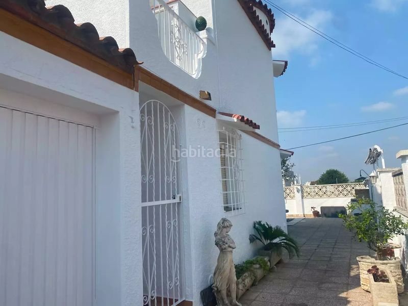 Foto 44ff84ca-0ad7-4f26-b13b-aa1b0dfd6851. Casa amb piscina a Puigmal - Mas Nou Empuriabrava