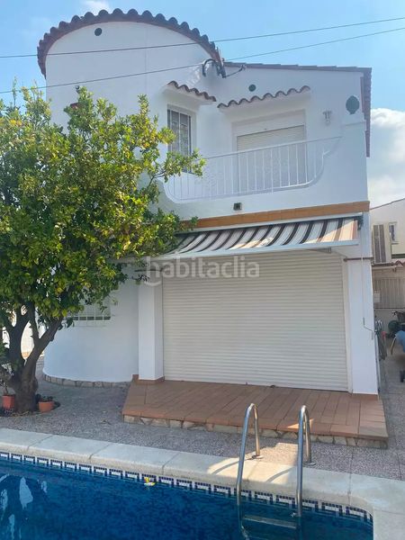 Foto 7aa94eb0-ea81-4d87-a549-f56f2f708d54. Casa amb piscina a Puigmal - Mas Nou Empuriabrava