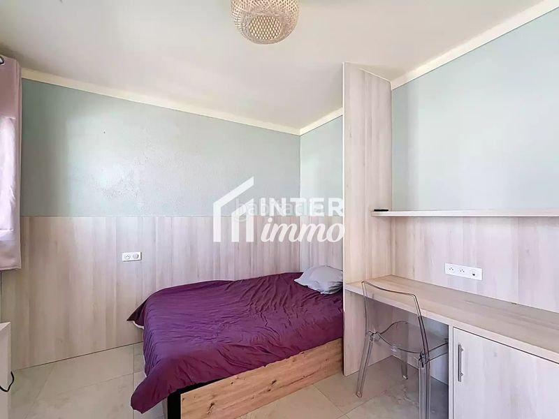 Foto 18f85065-bbbc-41d1-bc06-f2a4a0b61c44. Casa amb aparcament a Peni Empuriabrava