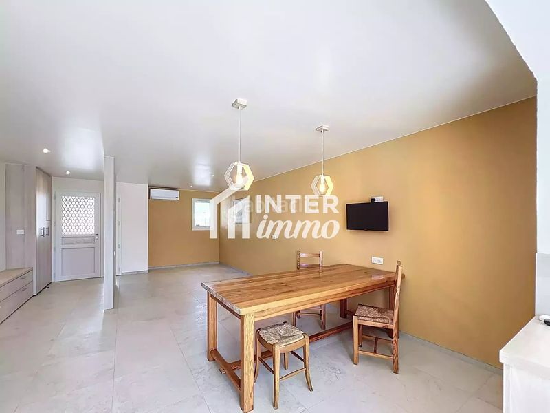 Foto 2bda774c-e8d0-4d0e-93a2-56dfab2f49fe. Casa amb aparcament a Peni Empuriabrava