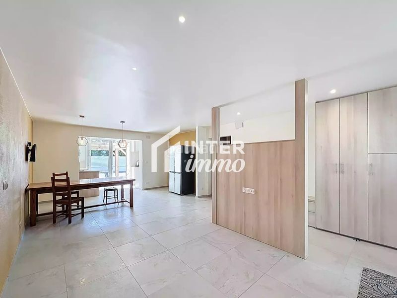 Foto 6a9006df-a212-4d7a-9d9f-dfbf0dbda233. Casa amb aparcament a Peni Empuriabrava