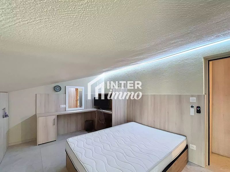 Foto 821342c5-f76a-41f9-bc80-18271b11e480. Casa amb aparcament a Peni Empuriabrava