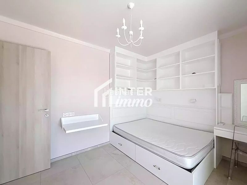 Foto 997aa517-2618-42c4-91ad-69a572201c41. Casa amb aparcament a Peni Empuriabrava