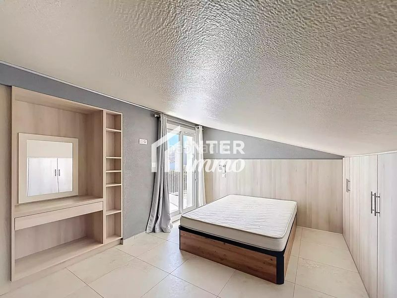 Foto b9e6a8a0-d560-4d0b-b0ab-18ae4f254e73. Casa amb aparcament a Peni Empuriabrava