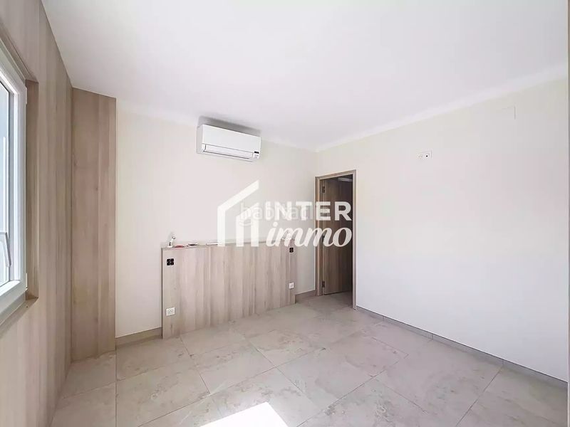 Foto c82356b9-e8f6-435c-9329-3d4370a3dd42. Casa amb aparcament a Peni Empuriabrava