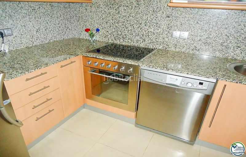 Foto f7583b69-bd7e-49cf-ac89-ee0d12fcf746. Pis a carrer torres i bages 14 a Creu de la Mà Figueres