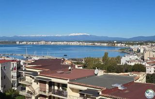 Piso en Calle francesc alegre 3. Apartamento con vistas en puig rom  roses