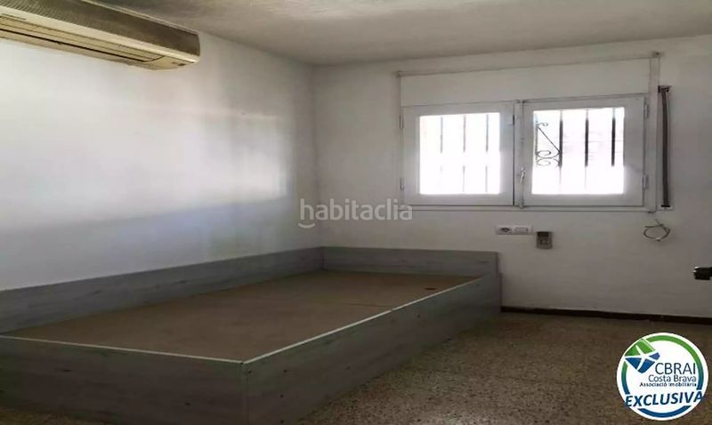 Foto fc657bd7-cd1a-4738-bdce-1033d77dc116. Casa a calle puigmal d 5 a Puigmal - Mas Nou Empuriabrava