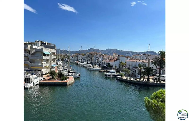 Foto 70d46b8d-07e8-4f57-997e-2b24bdd1723d. Casa a Salins - Cavall de Mar Empuriabrava