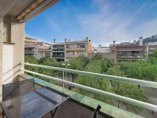 Flat  Carrer del cap norfeu 55. Apartamento renovado con licencia turística en el centro de rosa