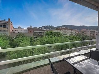 Appartement dans Carrer del cap norfeu 55. Apartamento renovado con licencia tur�stica en el centro de rosa