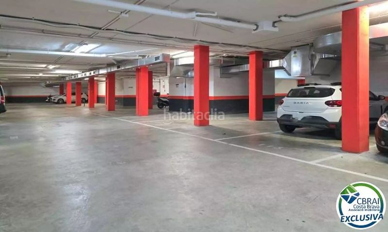 Foto 0d6c0017-2daa-4ec9-9031-473cbaf05f9b. Pis amb aparcament a Carretera de Roses-Fossos Figueres
