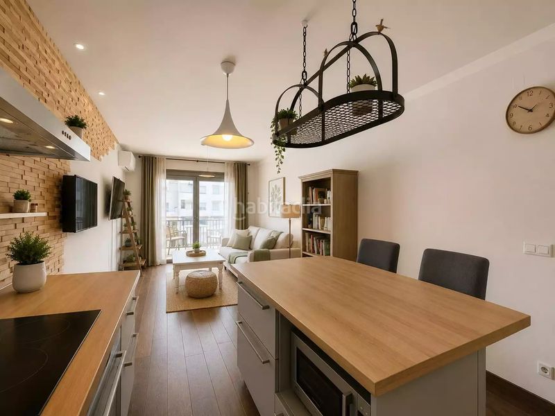 Foto 43eb227f-b72a-4226-817d-802f8b782fa1. Apartament amb aparcament a Alberes Empuriabrava