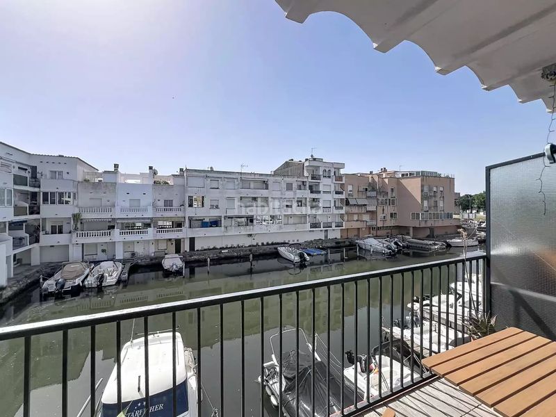 Foto 59c6802e-95a6-42a6-9fde-9d3d1779fad3. Apartament amb aparcament a Alberes Empuriabrava