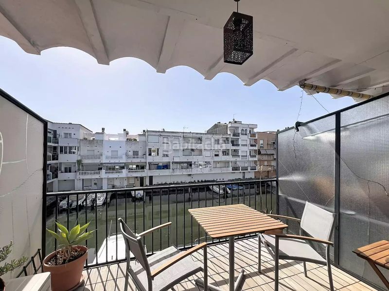 Foto 747a9d97-e0d7-4335-bd83-b106f49b5f59. Apartament amb aparcament a Alberes Empuriabrava