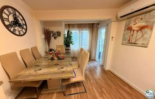 Flat  Carrer madrid 17. Apartamento en pleno centro, a 250 metros de la playa.