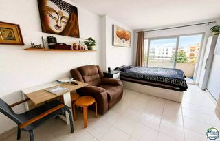 Estudio  Pasaje delta muga 6-7. Acogedor estudio en empuriabrava