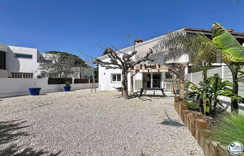 Foto 8b413d48-cd9a-4237-acbd-2beeb6140781. Casa a Peni Empuriabrava