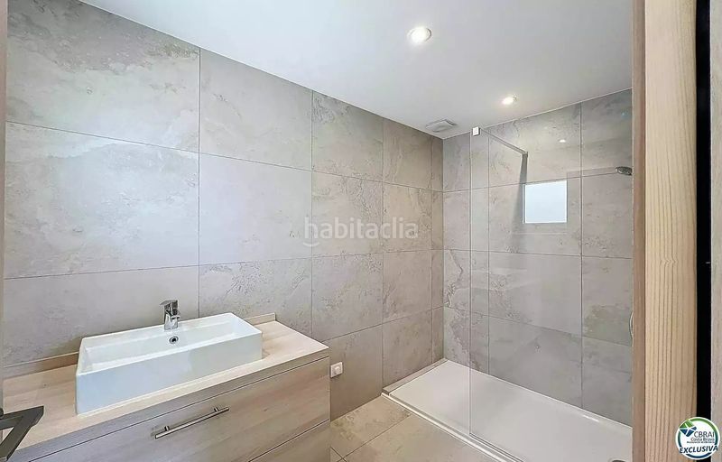 Foto 9563688b-2640-4b89-bc28-6a2557969dc6. Casa a Peni Empuriabrava