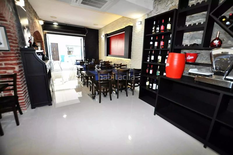 Foto 248f0ca1-94f9-4331-a93b-668efd9a1257. Local comercial a Centre Roses