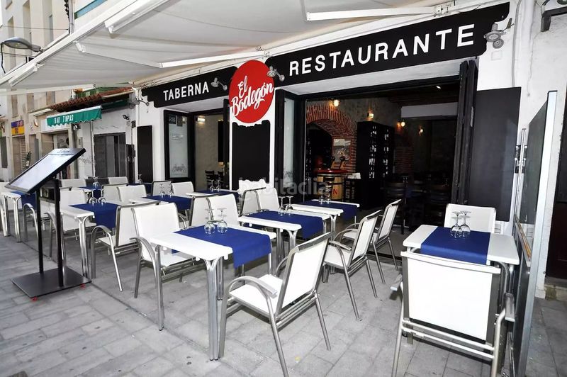 Foto aa784f4c-45fd-486d-b81c-993cea862391. Local comercial a Centre Roses