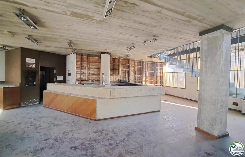 Foto 4b81e8cc-676d-4c7d-a3fc-ac4102e891d7. Local comercial amb calefacció a Eixample-Horta Capallera Figueres