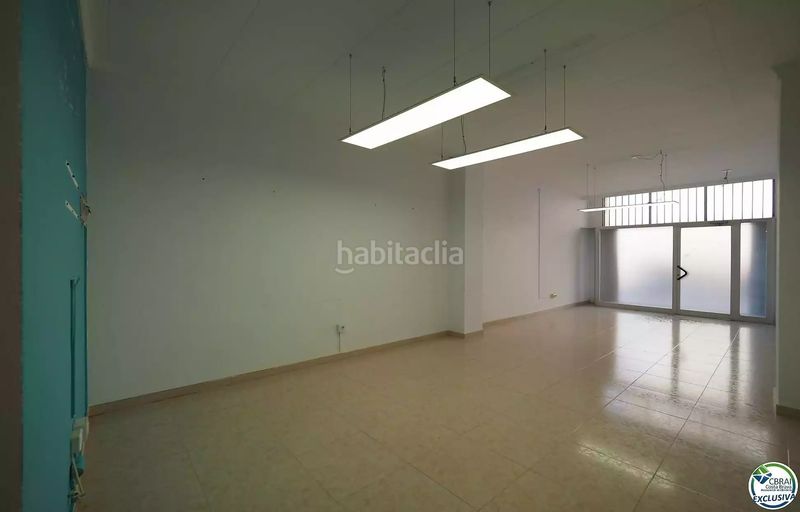 Foto 30f33ffe-2ff5-4850-bd5a-0374a19b1836. Local comercial local centro en Centre Roses