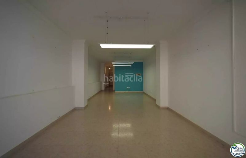 Foto 7b95325b-7b9b-42a6-91e5-52301218dac6. Local comercial local centro en Centre Roses