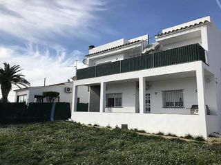 Casa  5141 inmobiliaria eureka. Encantadora casa renovada en urbanización tranquila de roses