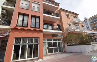 Local Comercial  Gran reserva. Local convertido en vivienda con plaza de parking en gran reserv