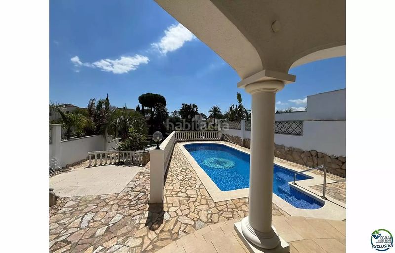 Foto 24cb8e5d-bbb1-4b42-8284-38f68df8f1b8. Casa amb calefacció piscina a Francolí - Freser - Noguera Empuriabrava