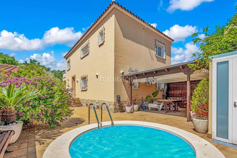 Foto 4d3e1bf1-c5f9-4c61-841e-4eca871279de. Casa amb calefacció piscina a Puigmal - Mas Nou Empuriabrava
