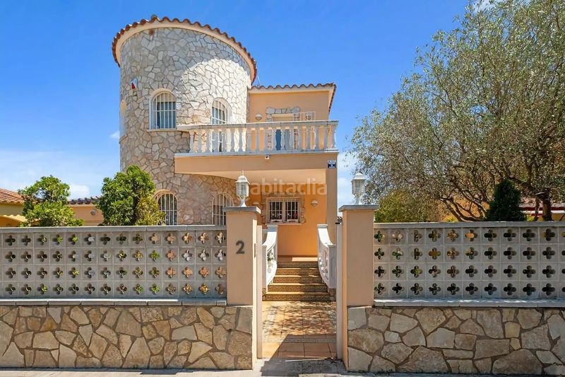 Foto c9fd10e7-ddb8-491a-aa8b-f8ece3ae1d50. Casa amb calefacció piscina a Puigmal - Mas Nou Empuriabrava