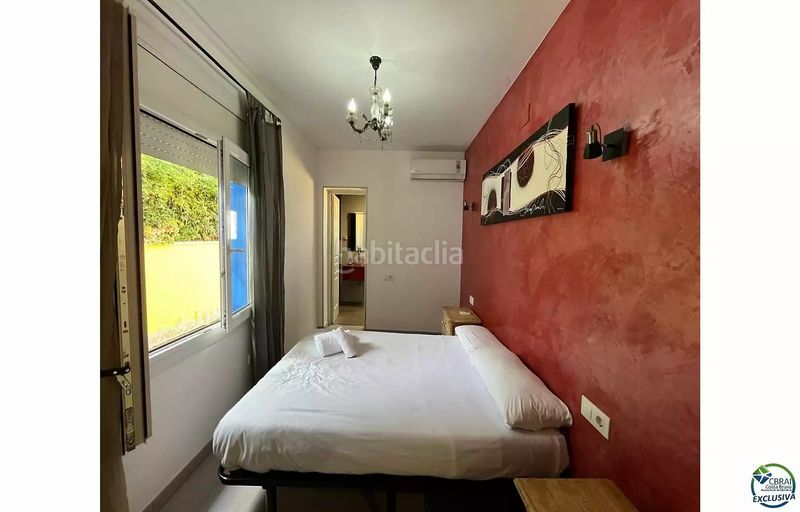 Foto 8f586bae-0221-4dd8-a247-d0c34c04e55b. Casa amb piscina a Carlit - Montseny Empuriabrava