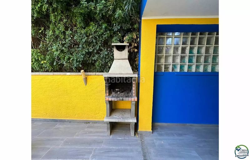 Foto ad139961-ffba-4a9b-bb34-b3aecbff66a3. Casa amb piscina a Carlit - Montseny Empuriabrava