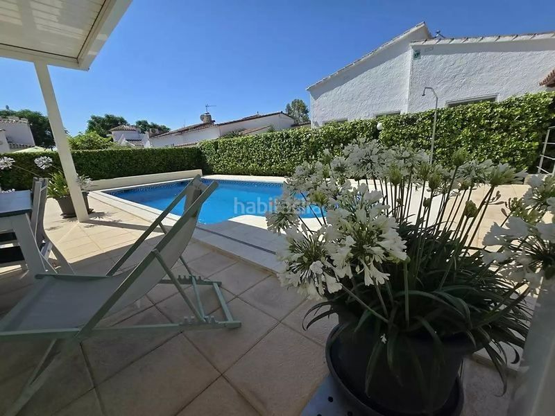Foto 3e956c8a-4bd9-466e-bd8c-0ef46c14b320. Casa amb calefacció piscina a Carlit - Montseny Empuriabrava