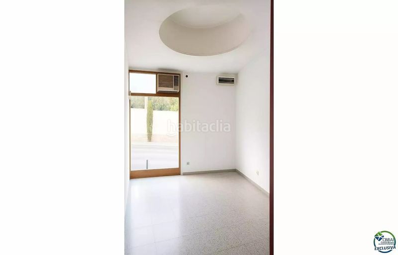 Foto 43104677-e185-457f-bc40-0703493297b1. Local comercial amb calefacció a Poble Nou-Olivar Gran Figueres